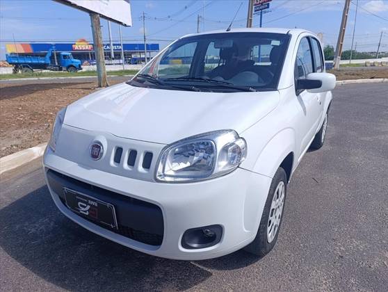FIAT UNO 1.0 EVO VIVACE 8V FLEX 4P MANUAL
